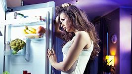 Alimentazione, lo stress determina comportamenti scorretti in 8 italiani su 10