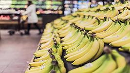 Mangiare una banana prima di coricarsi fa dormire meglio? Uno studio dice di sì