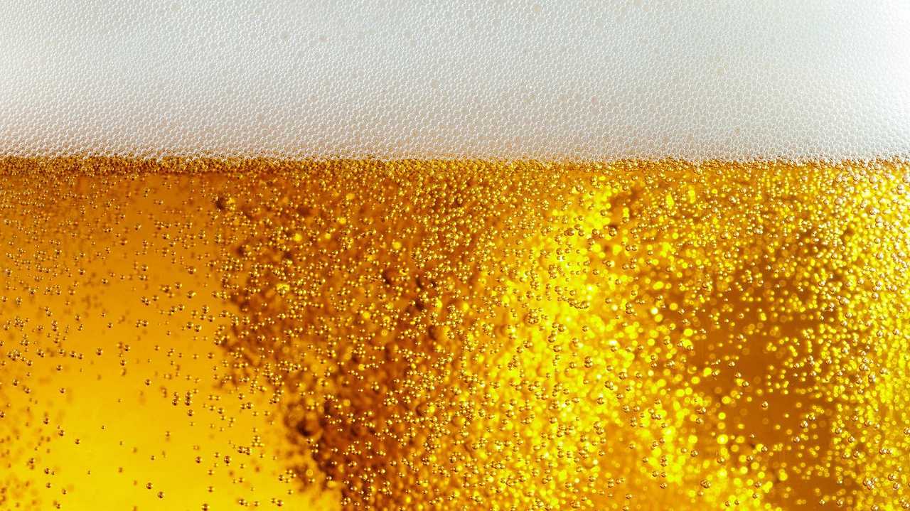Birra, sequestrati 3 mila litri destinati alla Germania: mancava la documentazione
