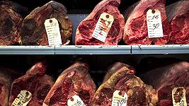 Carne, le etichette che spiegano l’impatto climatico potrebbero aiutare a ridurre i consumi