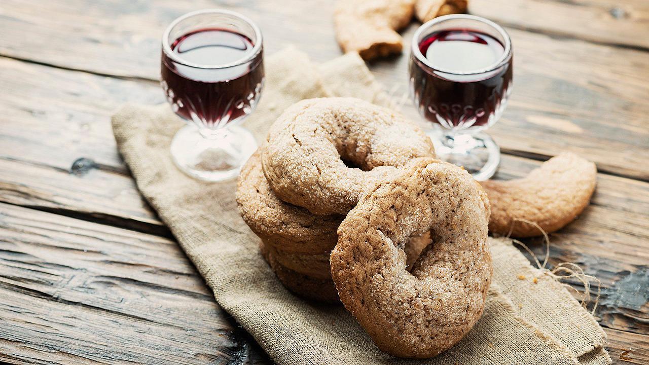 Ciambelline al vino bianco, i biscotti senza latte e senza uova