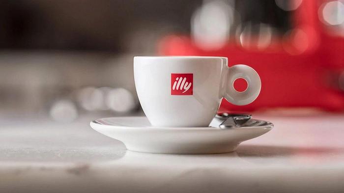 Illy acquista Achillea, specializzata in succhi di frutta bio