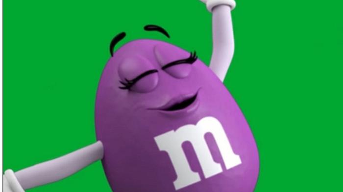 M&M’s: da oggi saranno più inclusivi, grazie a una nuova caramella di colore viola