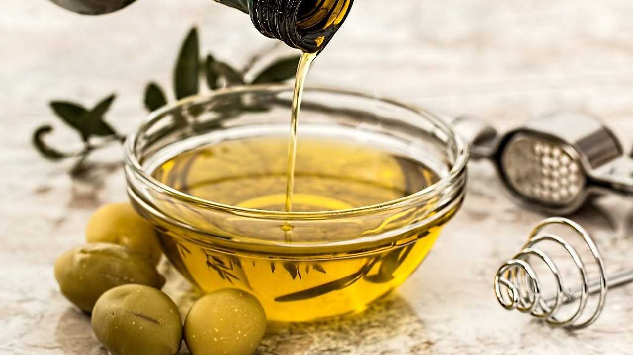 Olio extravergine di oliva: l’Abruzzo punta al riconoscimento del marchio IGP