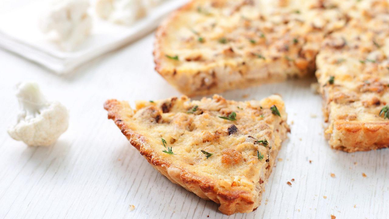 Torta salata con cavolfiore, la ricetta con una base croccante