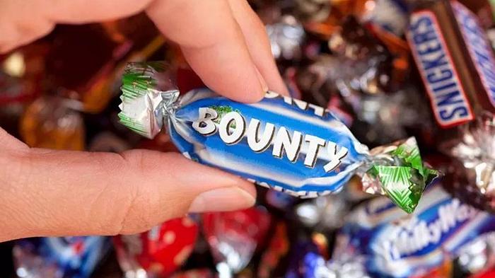 Bounty, davvero non piacciono a nessuno? Mars decide di bandirlo per le festività