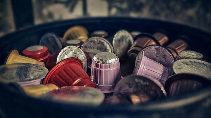 Caffè, è lotta all’alluminio: Nestlé lancia delle capsule compostabili in carta