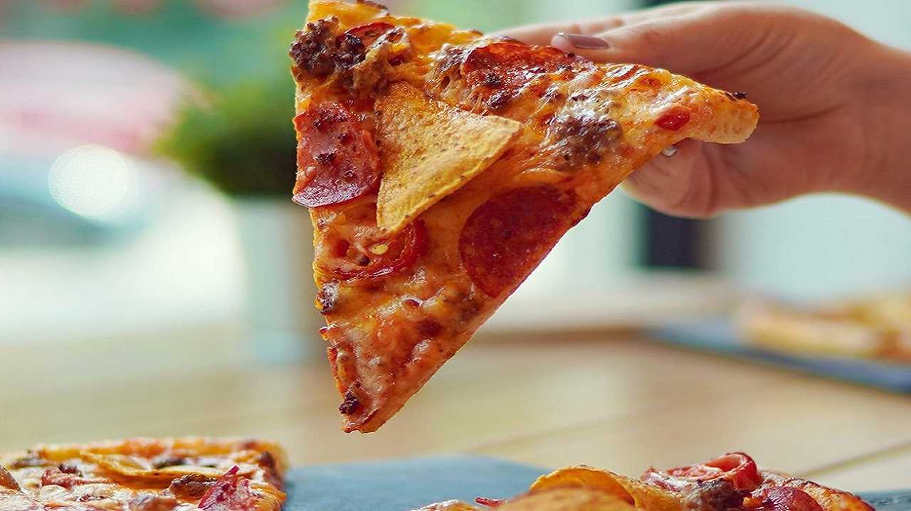 Domino’s Pizza, l’ex CEO ha speso 4 mila dollari in pizza in un solo anno