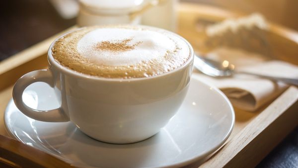 ricetta tazza di capuccino con il bimby su vassoio