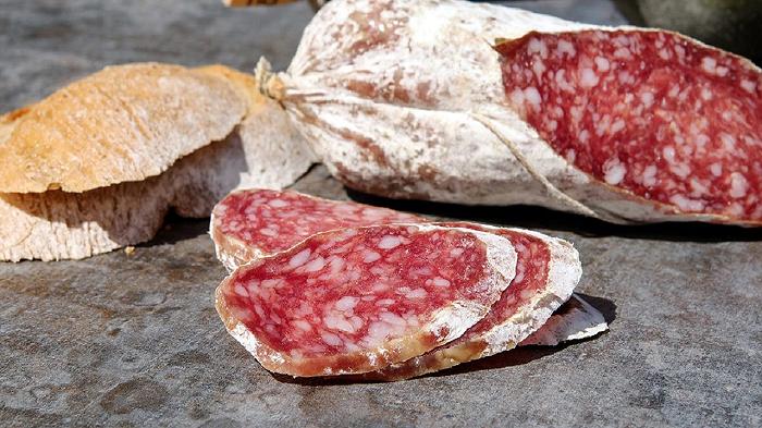 Salame Baguette di Salumificio Colombo Luigi: richiamo per rischio microbiologico