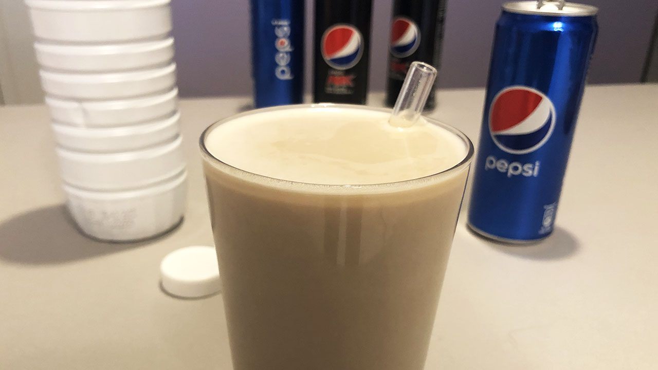 Pepsi con il latte: esegesi e Prova d’assaggio del nuovo drink natalizio
