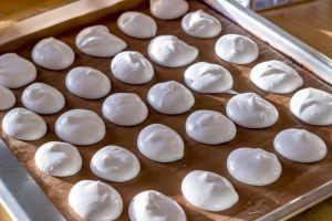 tette delle monache pronte per andare in forno