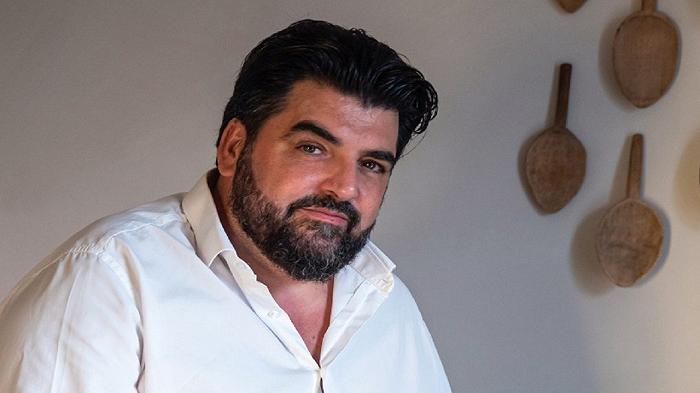 Ravenna, ristorante usa il marchio di Antonino Cannavacciuolo per farsi pubblicità: tre persone a processo