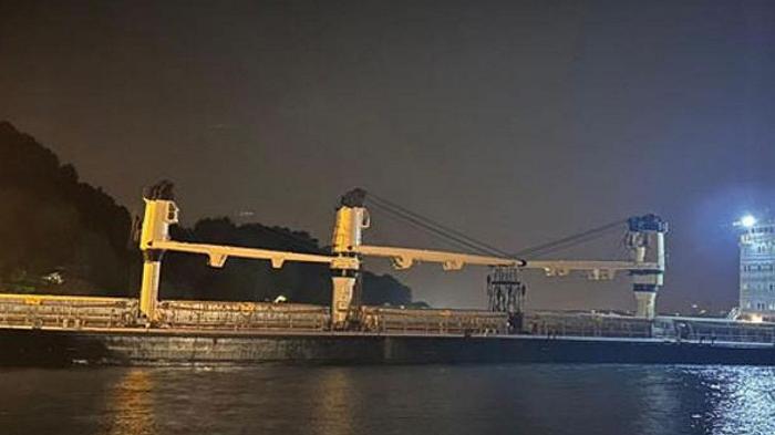 Ucraina, una nave cargo si è incagliata nello stretto del Bosforo
