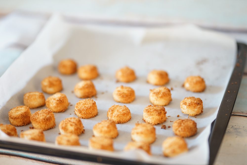 Biscotti al cocco morbidi, una ricetta per dei pasticcini veloci e light