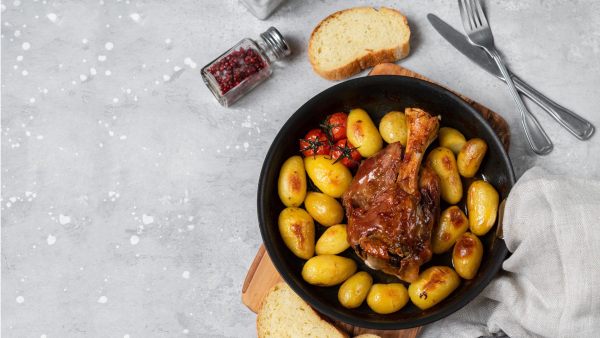 stinco al forno con patate ricetta