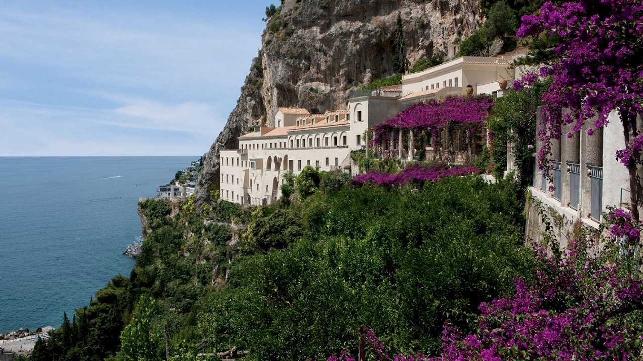 Anantara Convento di Amalfi Grand Hotel apre una pizzeria con Gino Sorbillo