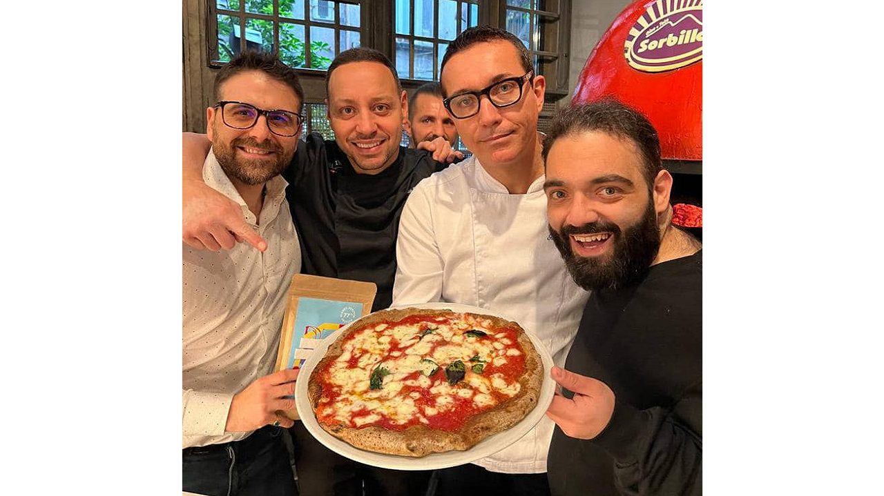 La pizza con farina di grillo dimostra che Gino Sorbillo è un genio