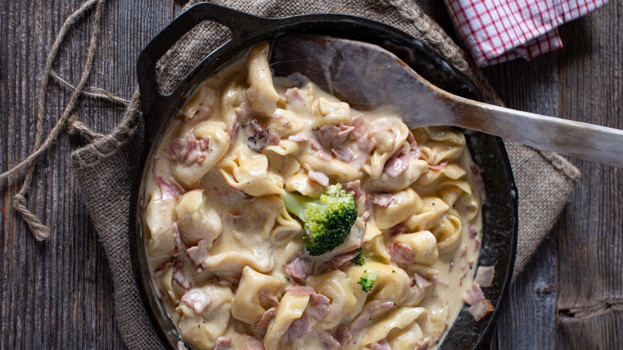 Tortellini Panna E Prosciutto, Una Ricetta Cremosa E Saporita