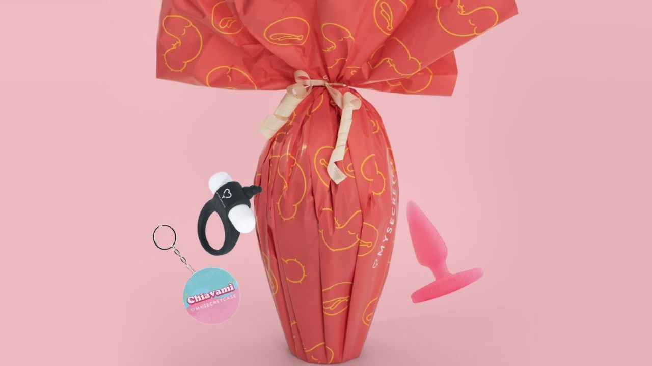 uovo di pasqua con giocattoli