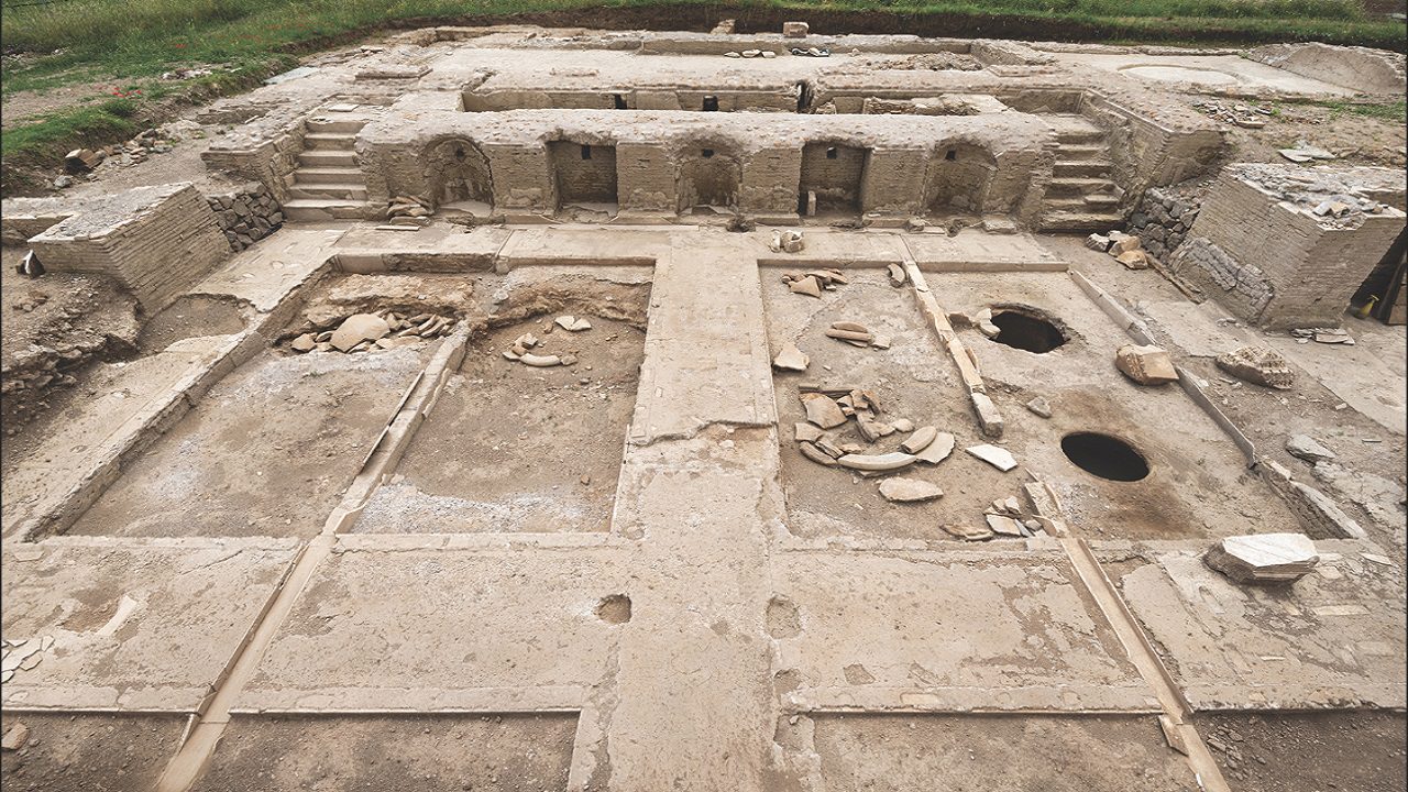 Roma: antica cantina di vini scoperta fra le rovine di Villa dei Quintilii