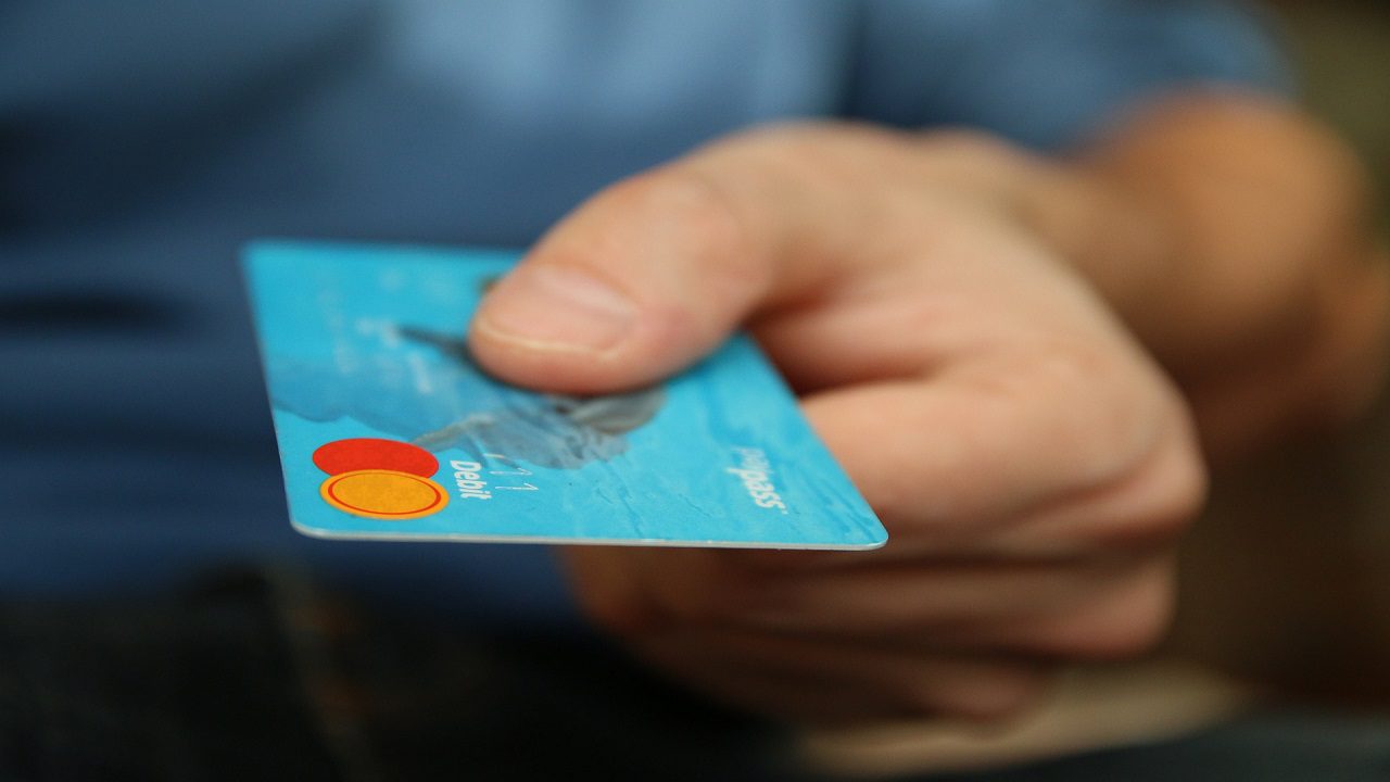 Roma: denunciati i camerieri-hacker che clonavano le carte di credito nei ristoranti