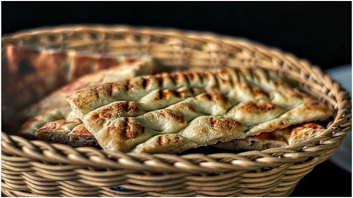 Focaccia genovese da record: 16mila porzioni in 352 metri di lunghezza