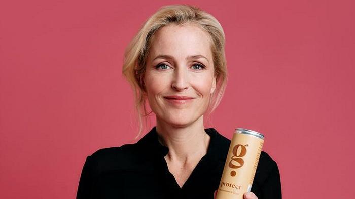 Gillian Anderson lancia una linea di analcolici chiamata “Punto G”