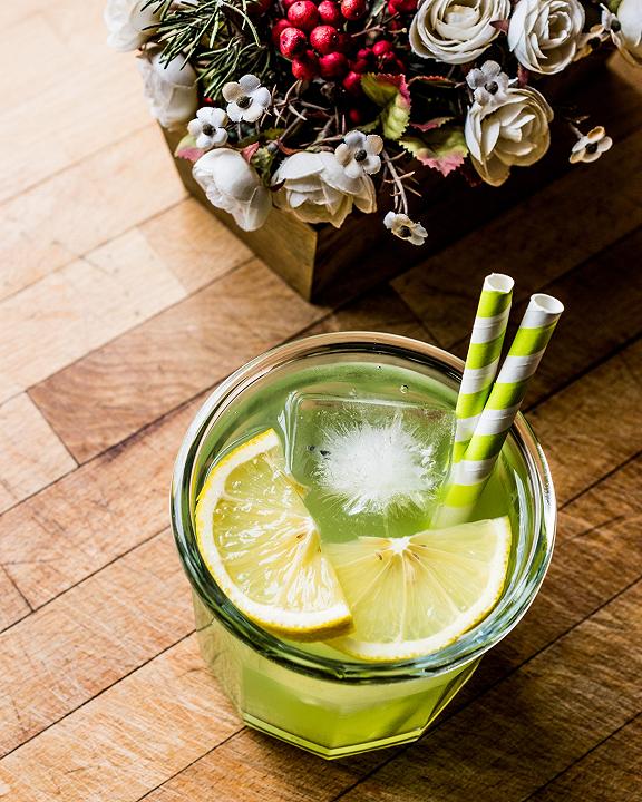 Japanese Ice Tea, la ricetta e gli ingredienti del cocktail verde fluo