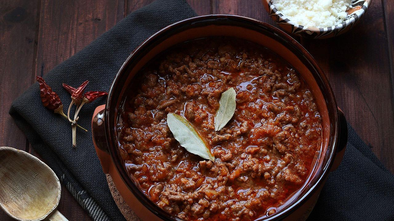 Ragù di cinghiale alla maremmana, la ricetta toscana per le pappardelle