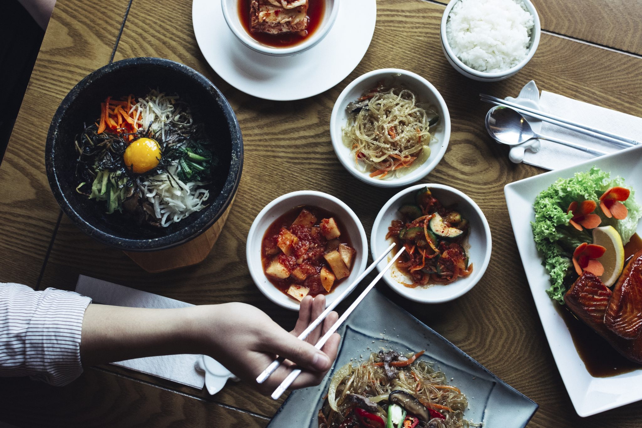 tavolo-cibo-cucina-coreana