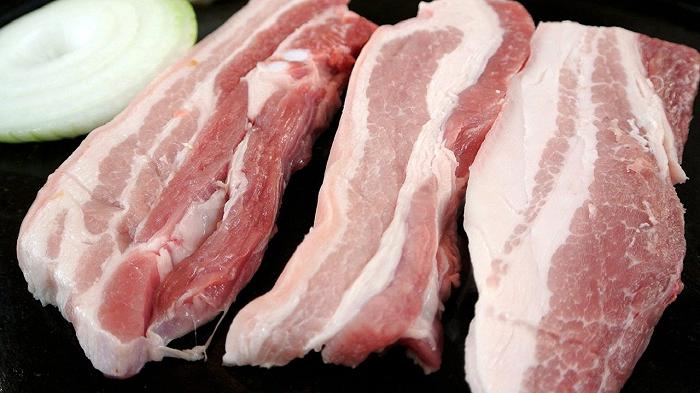 Pancetta tesa salata di Salumificio Bonalumi: richiamo per rischio microbiologico