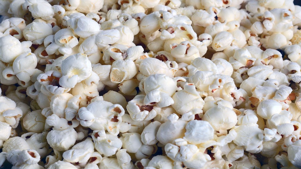 Popcorn per forno a microonde di Nezin: richiamo per rischio chimico