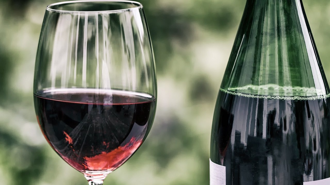 Che ci crediate o no, l’80% dei giovani in Francia non beve vino