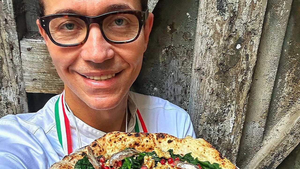 Gino Sorbillo piglia tutto, pure la pizza di Pompei di duemila anni fa
