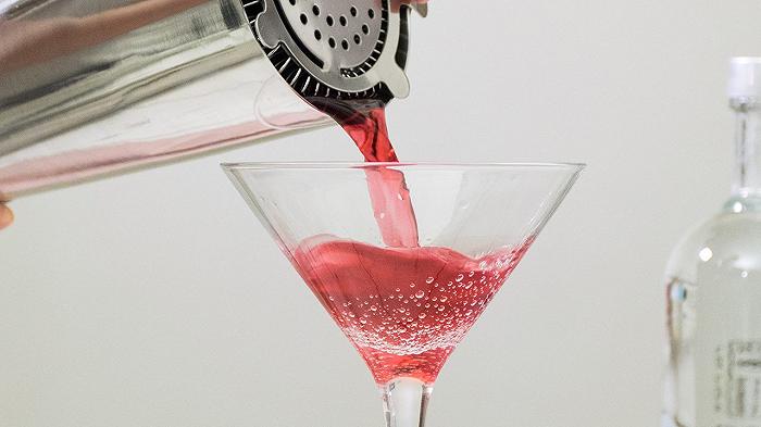 Storia del Cosmopolitan, il cocktail reso celebre da Sex and the City