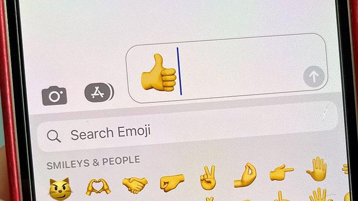 In Canada un contadino cambia la storia dei contratti: l’emoji con il pollice in su vale come firma