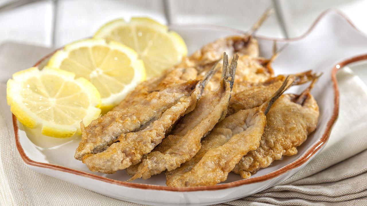 Sardine fritte impanate, la ricetta per una panatura croccante