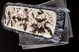 semifreddo al torroncino preparazione