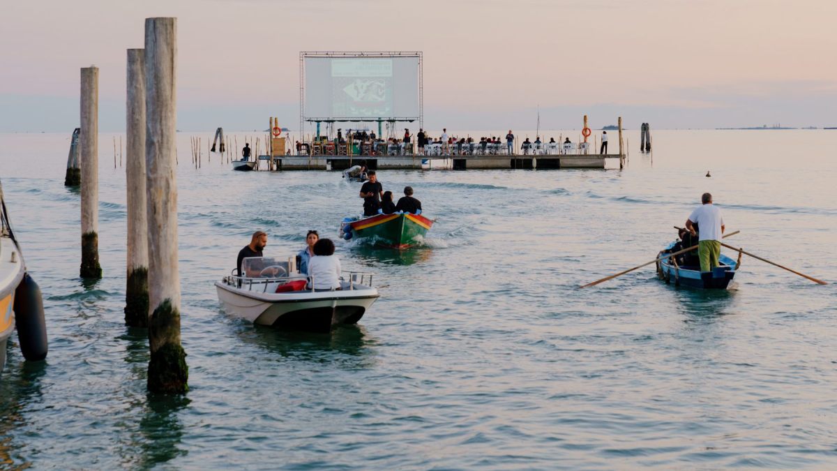 Cinema galleggiante