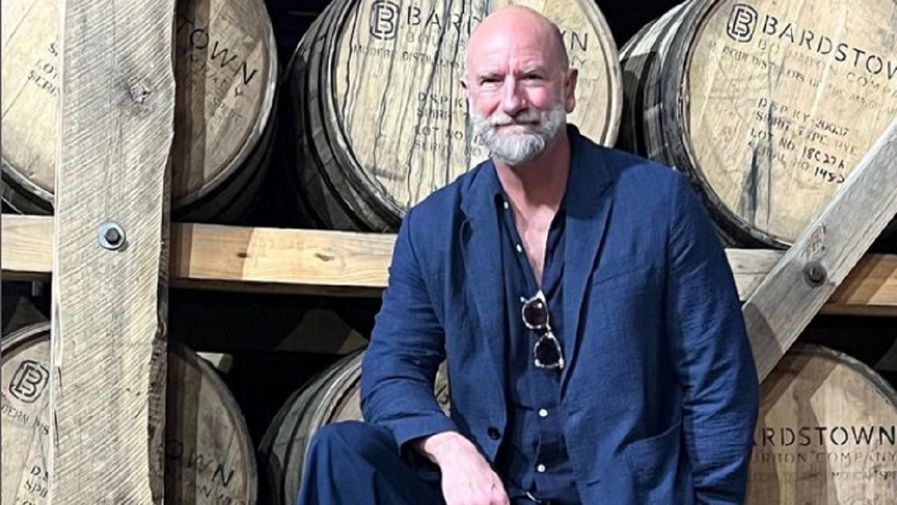 Graham McTavish di Outlander lancia il suo bourbon The Warchief