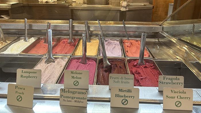 Giolitti a Roma, recensione: questo gelato merita la fila?