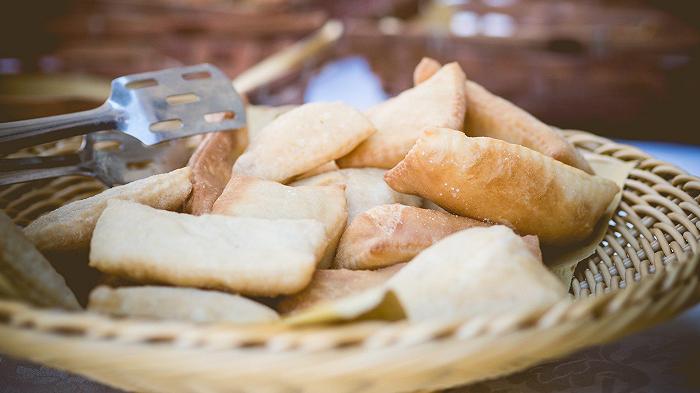 Sgabei della Lunigiana, la ricetta del pane fritto tra Toscana e Liguria