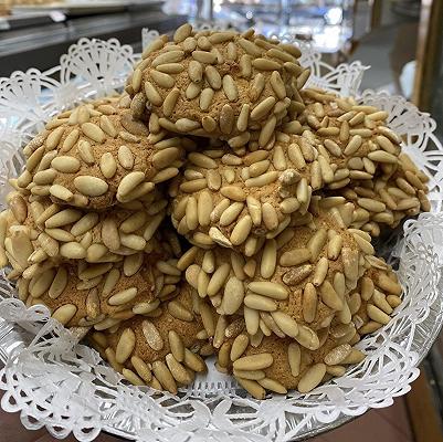 Court-pastry-shop-Nyc