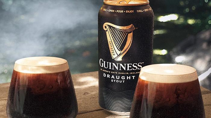 La birra Guinness avrà la sua serie su Netflix, scritta dal creatore di Peaky Blinders
