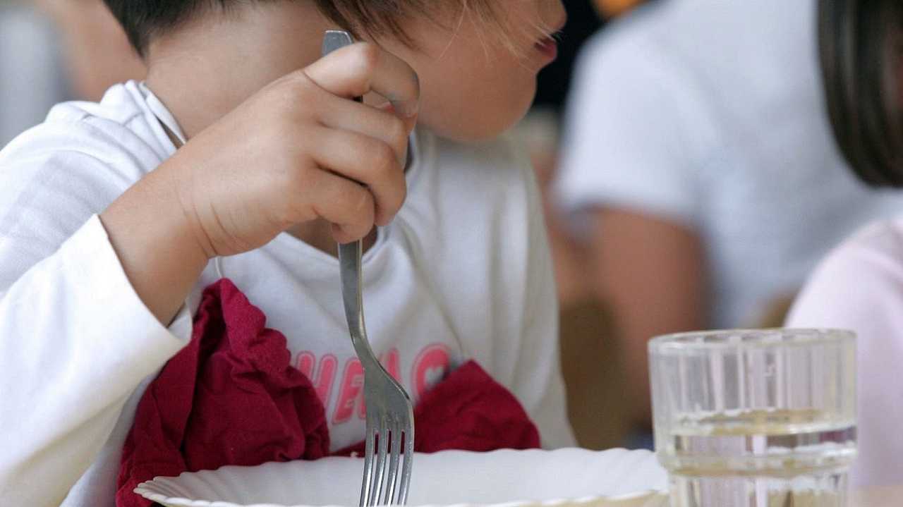 Il glicerolo sotto accusa in UK dopo che una bambina rischia la vita per una bevanda ghiacciata