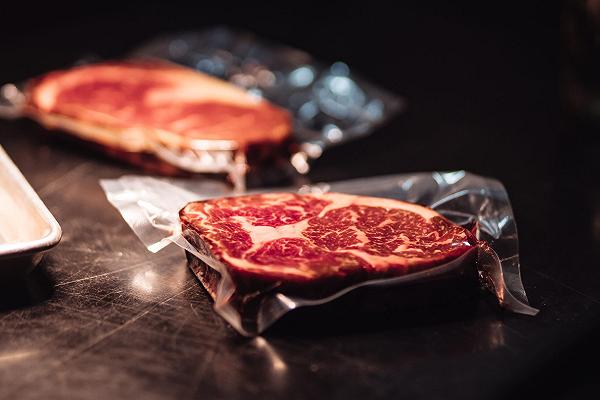 carne frollata sottovuoto
