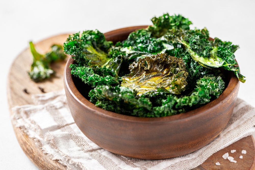 Chips di cavolo nero al forno, la ricetta delle patatine light