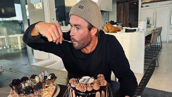 Lo chef di Chris Hemsworth svela cosa mangia l’attore per avere tutti quei muscoli