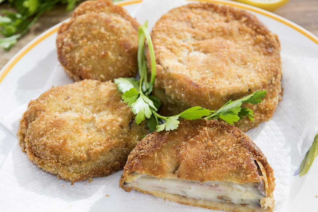 Melanzane a pullastiello, la ricetta delle melanzane ripiene alla napoletana